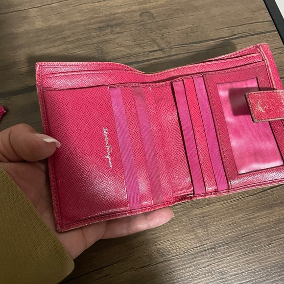 Salvatore Ferragamo project Red Wallet - Picture 5 of 8